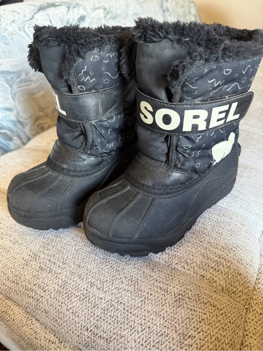 Sorel Kids Black Faux-Fur Cuffed Snow Boots